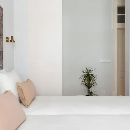 Apartman With Stunning Views In Alfama