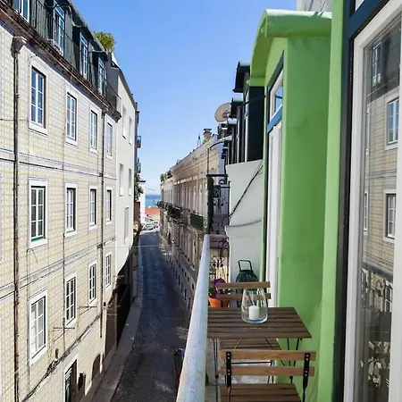 Apartman With Stunning Views In Alfama Lisboa